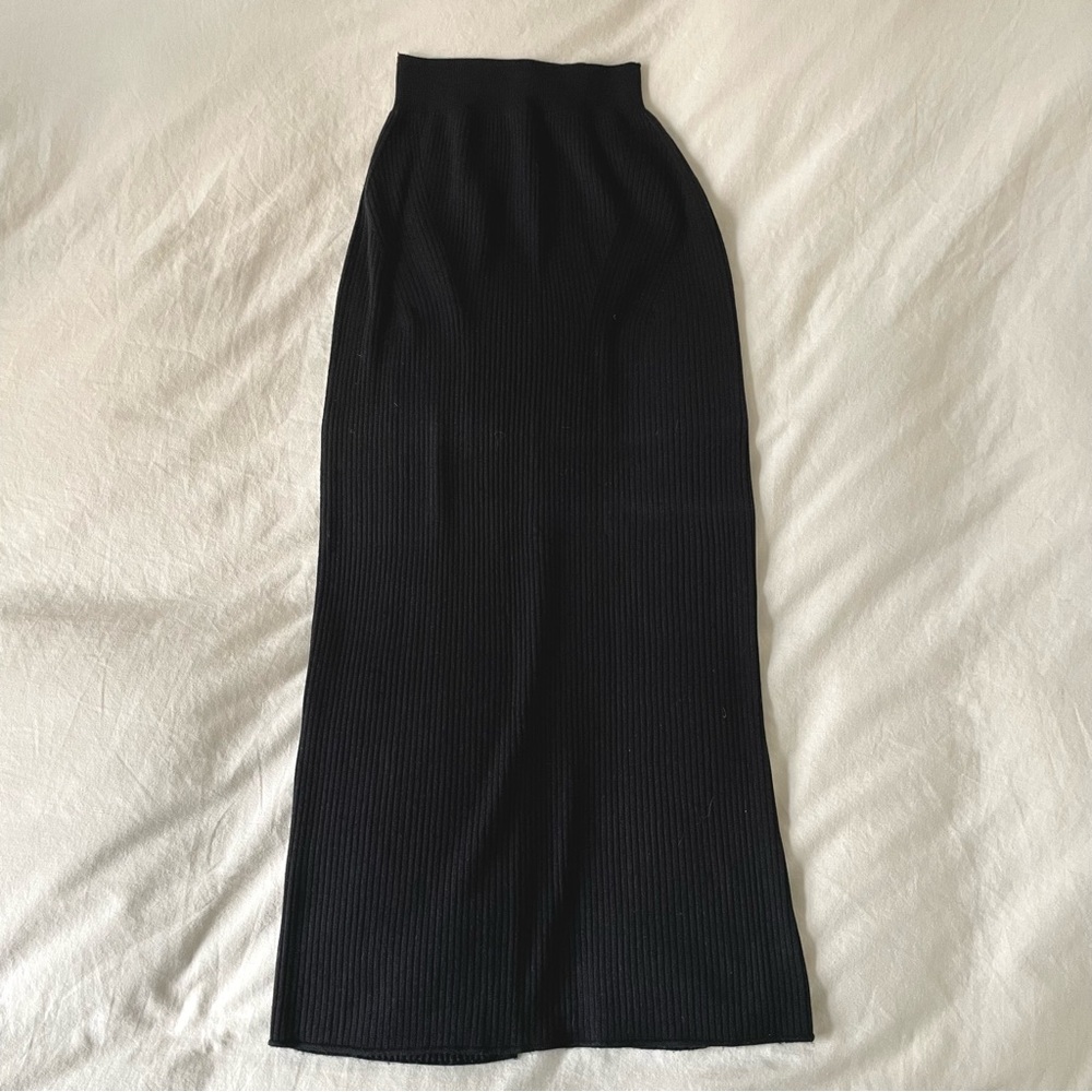 Uniqlo x mame kurogouchi ribbed knit maxi skirt